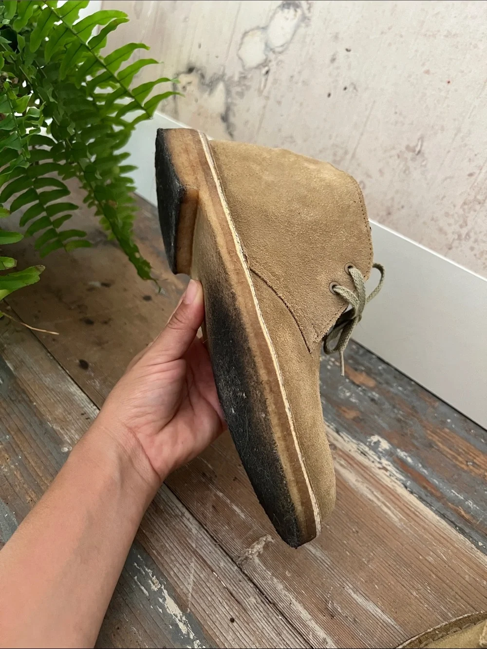 CLARKS Original Desert Boot in Tan Sand Suede, Size 6.5